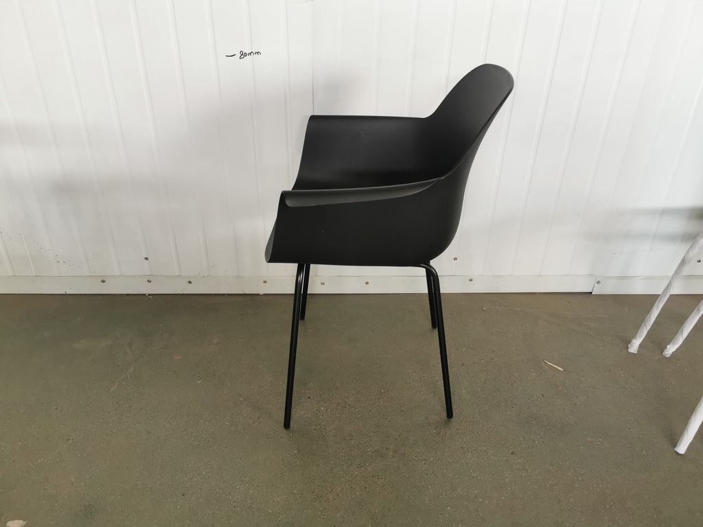 SILLA OSCAR COMEDOR NEGRO（55x44x84CM）