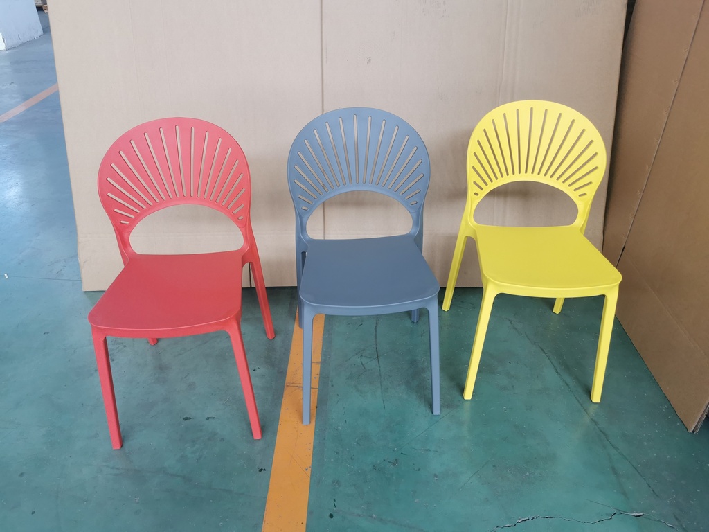 SILLA WILSON COMEDOR ROJA