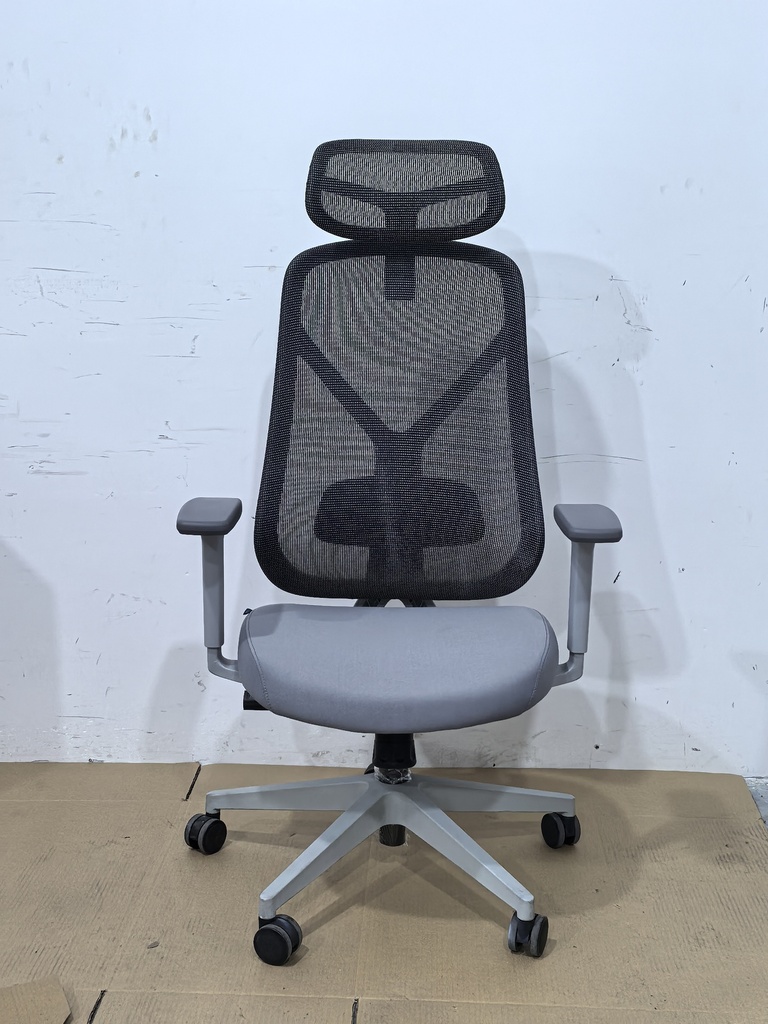 SILLA DE OFICINA EJECUTIVA NOLAN 6243A-HS CON CABECERA (RESPALDO GRIS, ASIENTO GRIS)