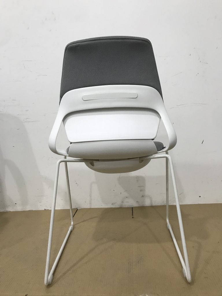SILLA DE ESPERA 6805 (RESPALDO Y ASIENTO GRIS, ESTRUCTURA BLANCA)