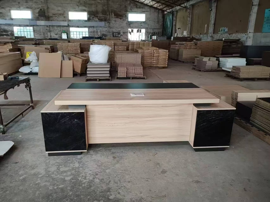 ESCRITORIO EJECUTIVO LINKEDIN ET197Y 2.4X1.00X0.75M (MB)