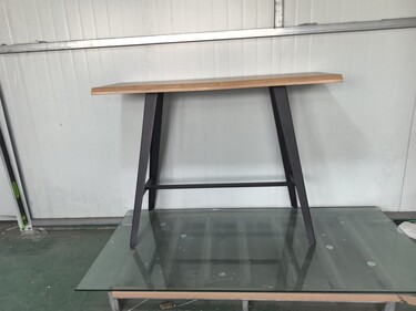 MESA TRENT BAR  TOP NATURAL Y BASE NEGRA (24X56X42ALTO)