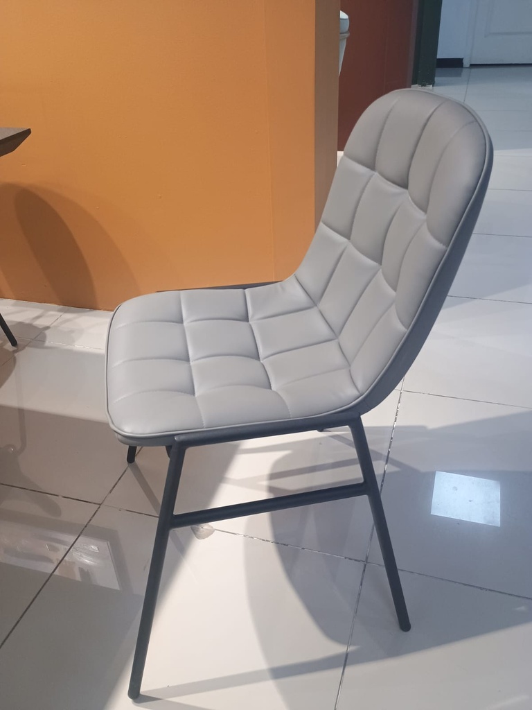 SILLA COMEDOR RAVEN GRIS (60x62x82.5x47CM)