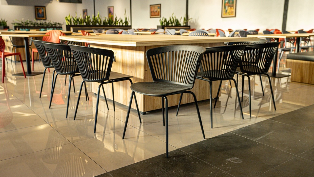 SILLA COLLINS #1 NEGRA COMEDOR (PS-801-3)